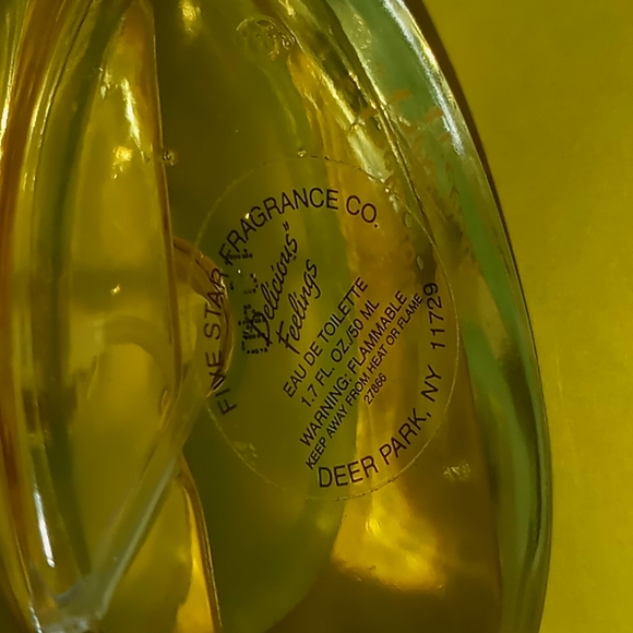 Delicious Feelings Perfume - Picture 4 of 4